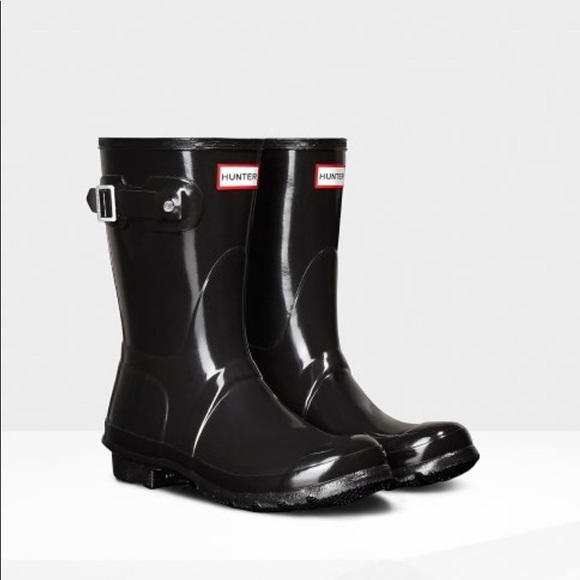 Hunter Shoes - Hunter Original Gloss Short Black  size 8F 7M